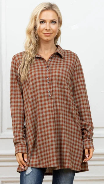 TAMARA'S 3/4 BUTTON DOWN PLAID TUNIC TOP in BEIGE/RUST