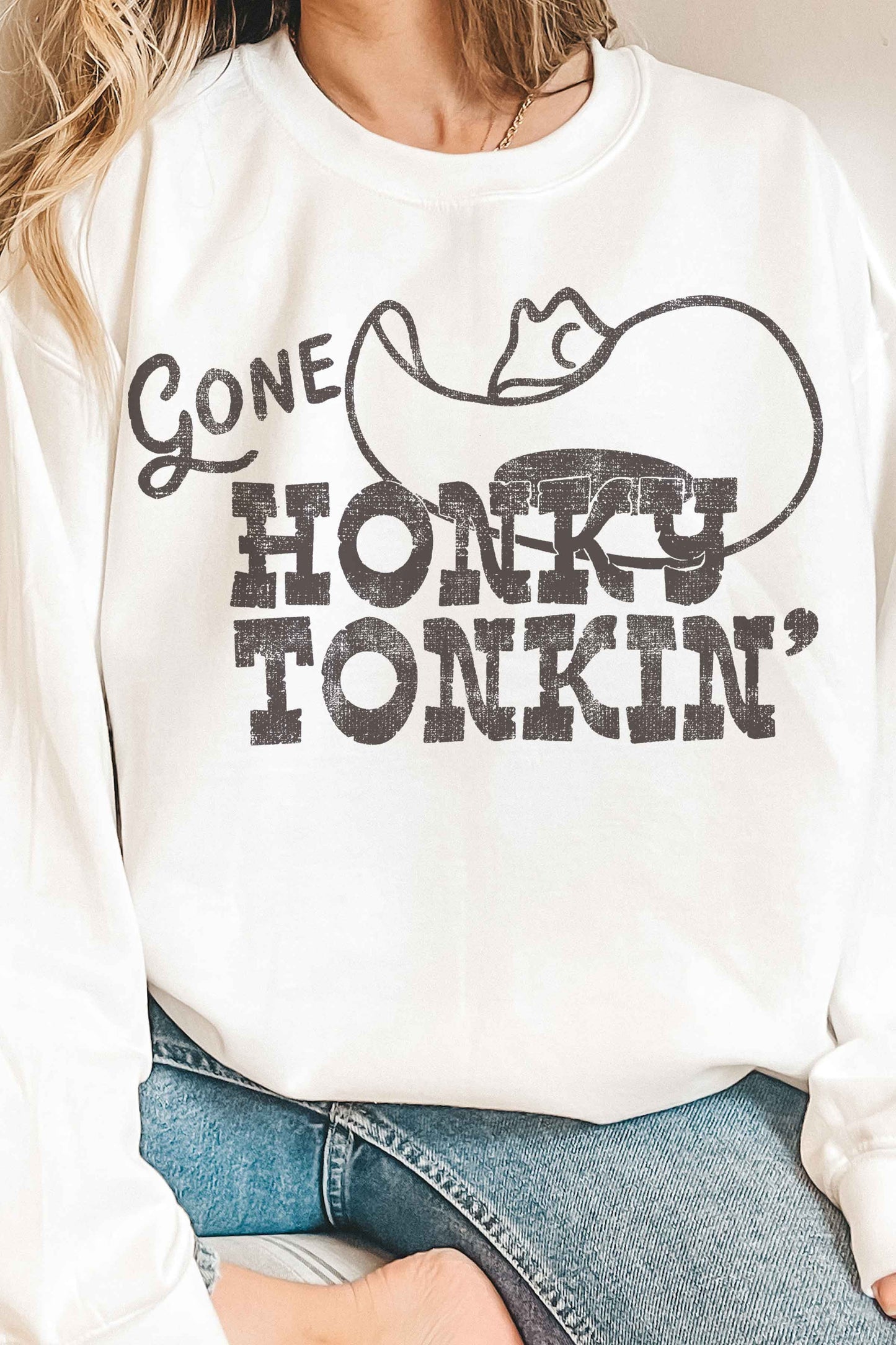 GONE HONKY TONKIN WESTERN GRAPHIC SWEATSHIRT in WHITE