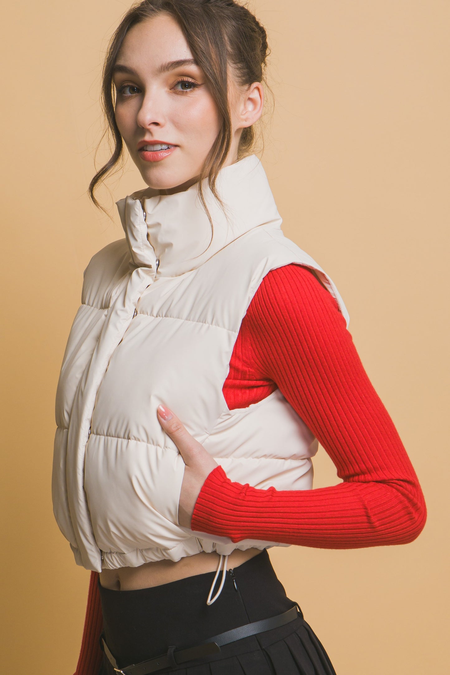 LADIES CROPPED PUFFER VEST in PINK or IVORY