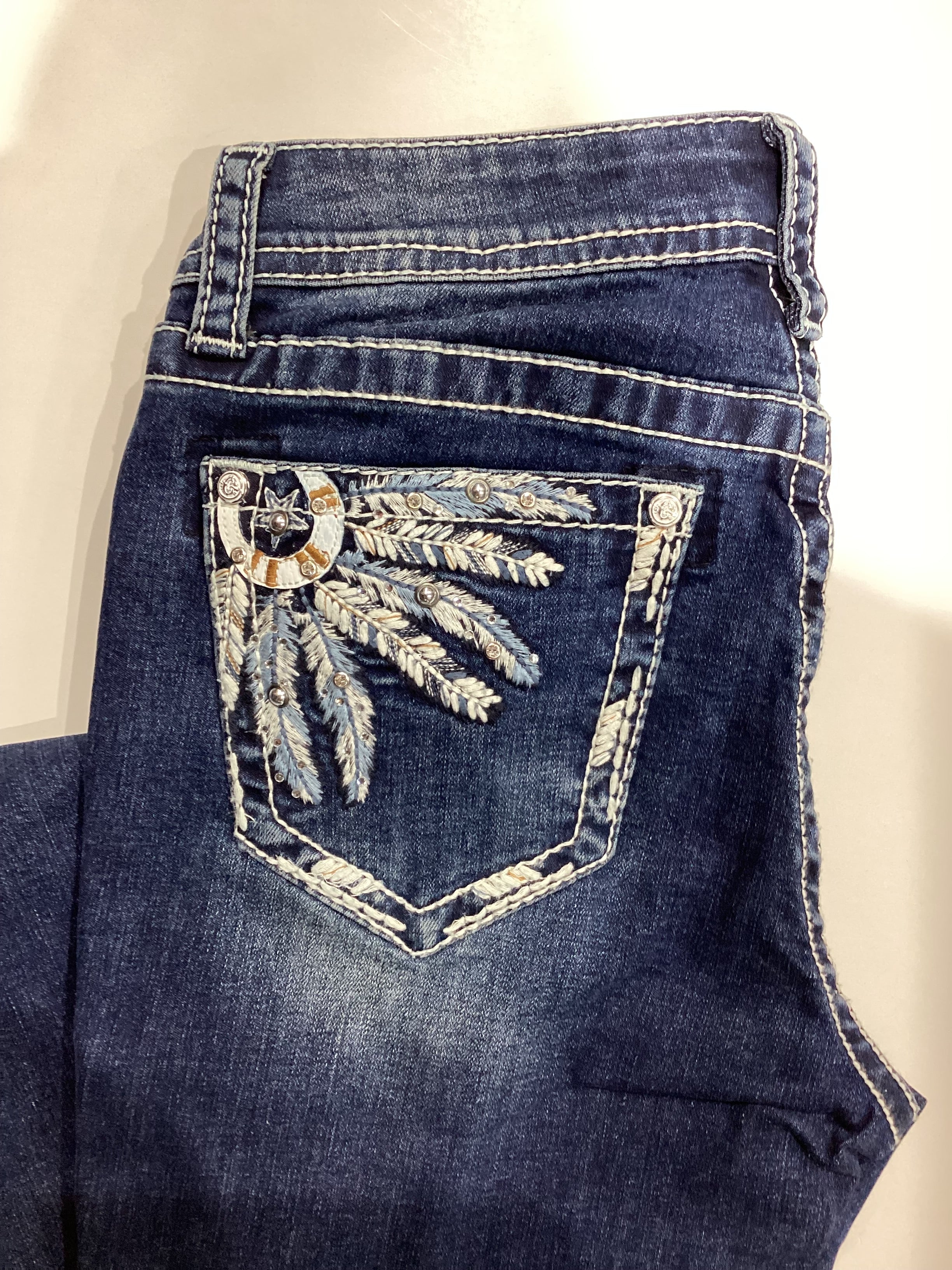 GRACE IN LA FEATHERS EASYFIT BOOTCUT JEANS | JEANS | FREDERICKSBURG ...