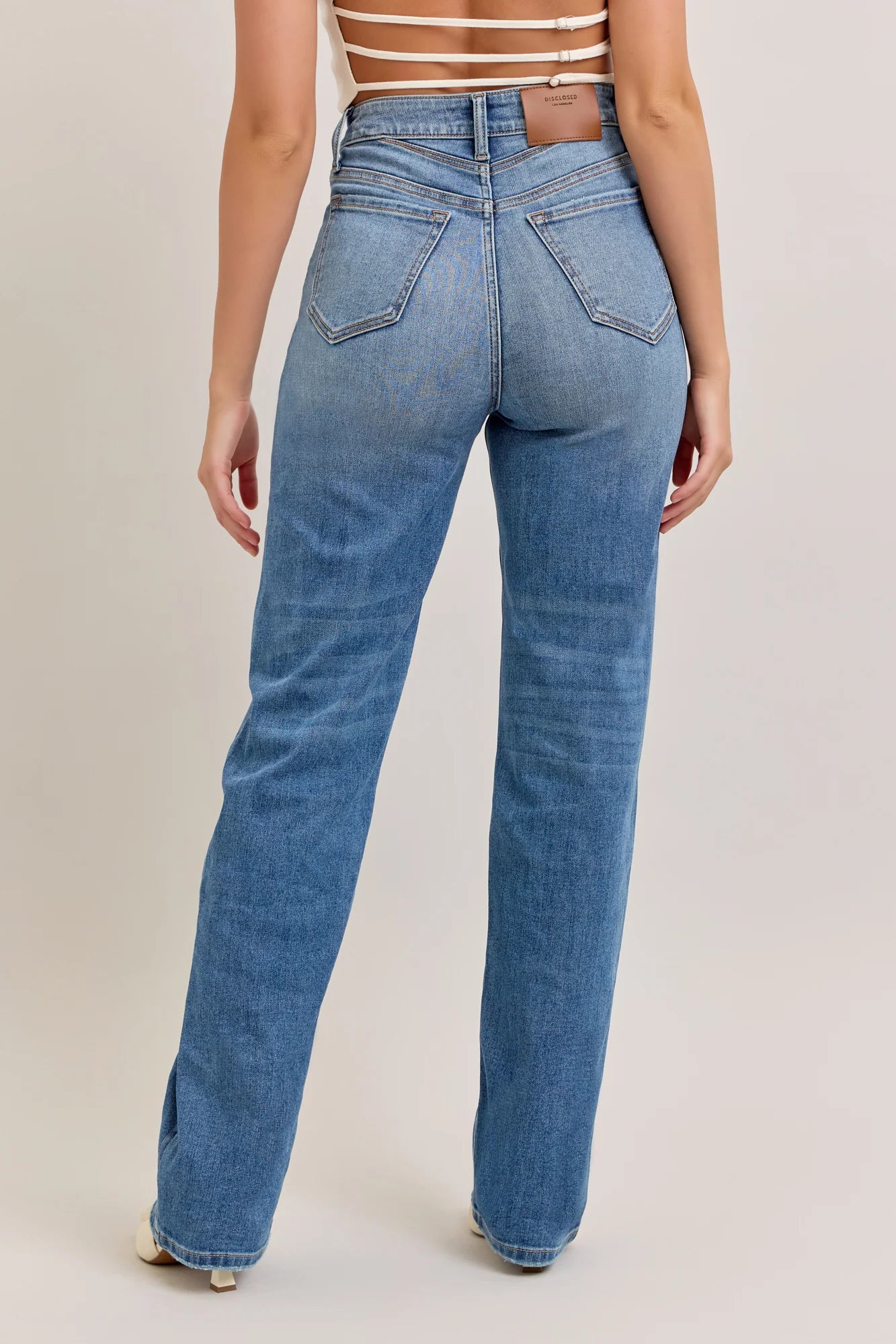 DISCLOSED REPOSITIONED CENTER FRONT DAD JEAN - MED WASH