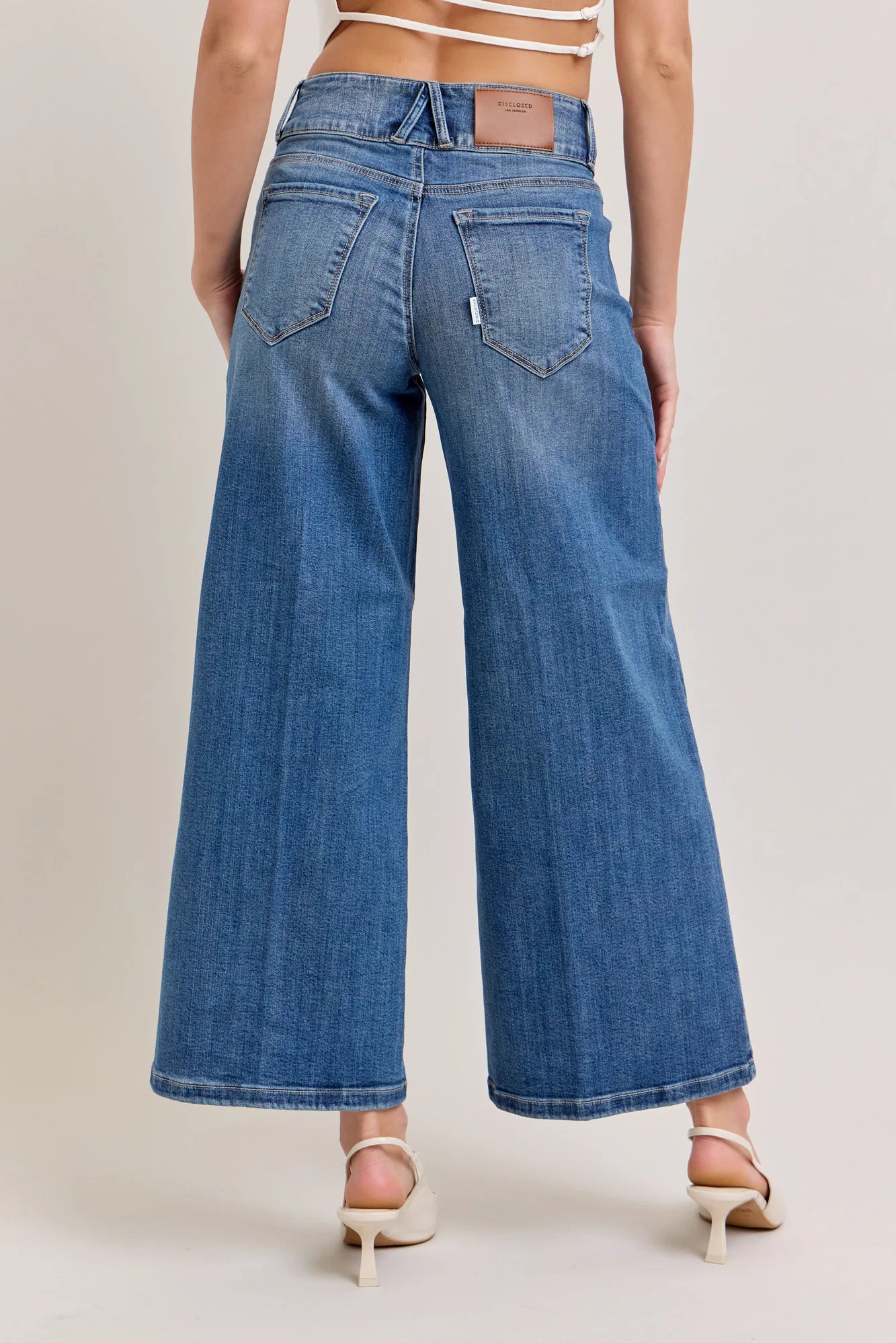 DISCLOSED 2 BUTTON WIDE LEG CROP JEANS