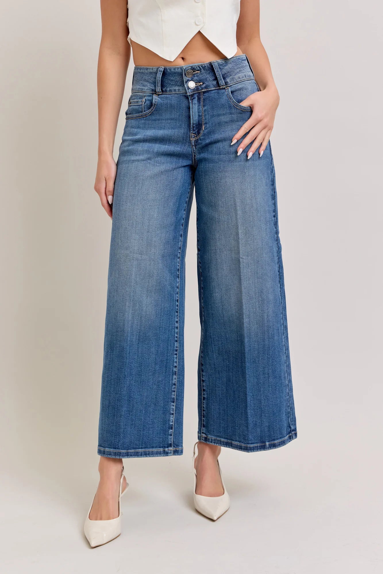 DISCLOSED 2 BUTTON WIDE LEG CROP JEANS