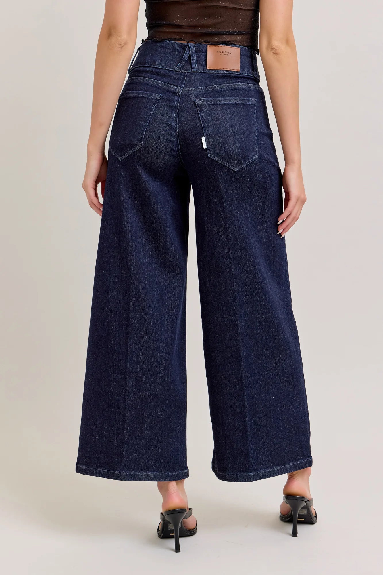 DISCLOSED 2 BUTTON WIDE LEG CROP JEANS DARK WASH