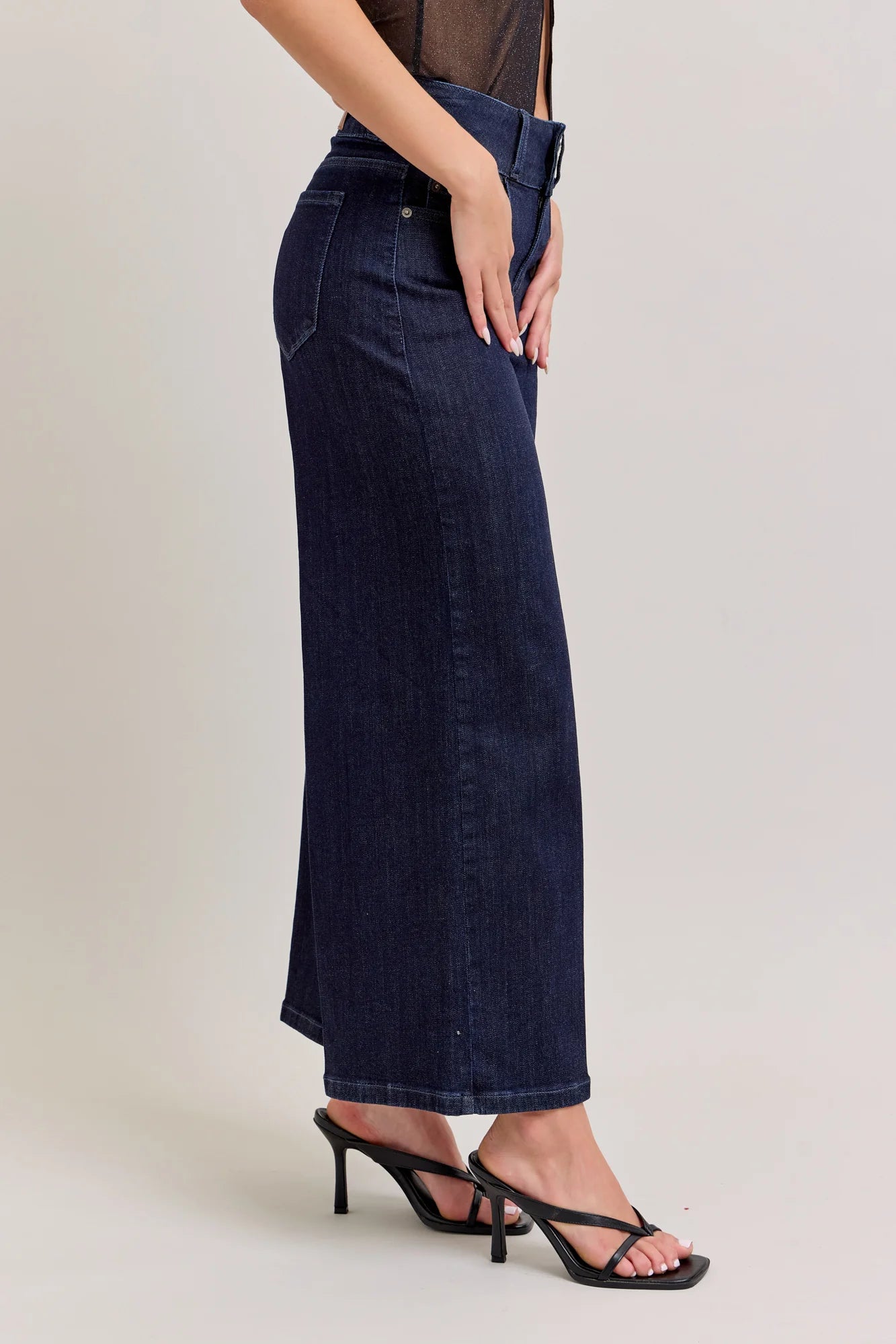 DISCLOSED 2 BUTTON WIDE LEG CROP JEANS DARK WASH