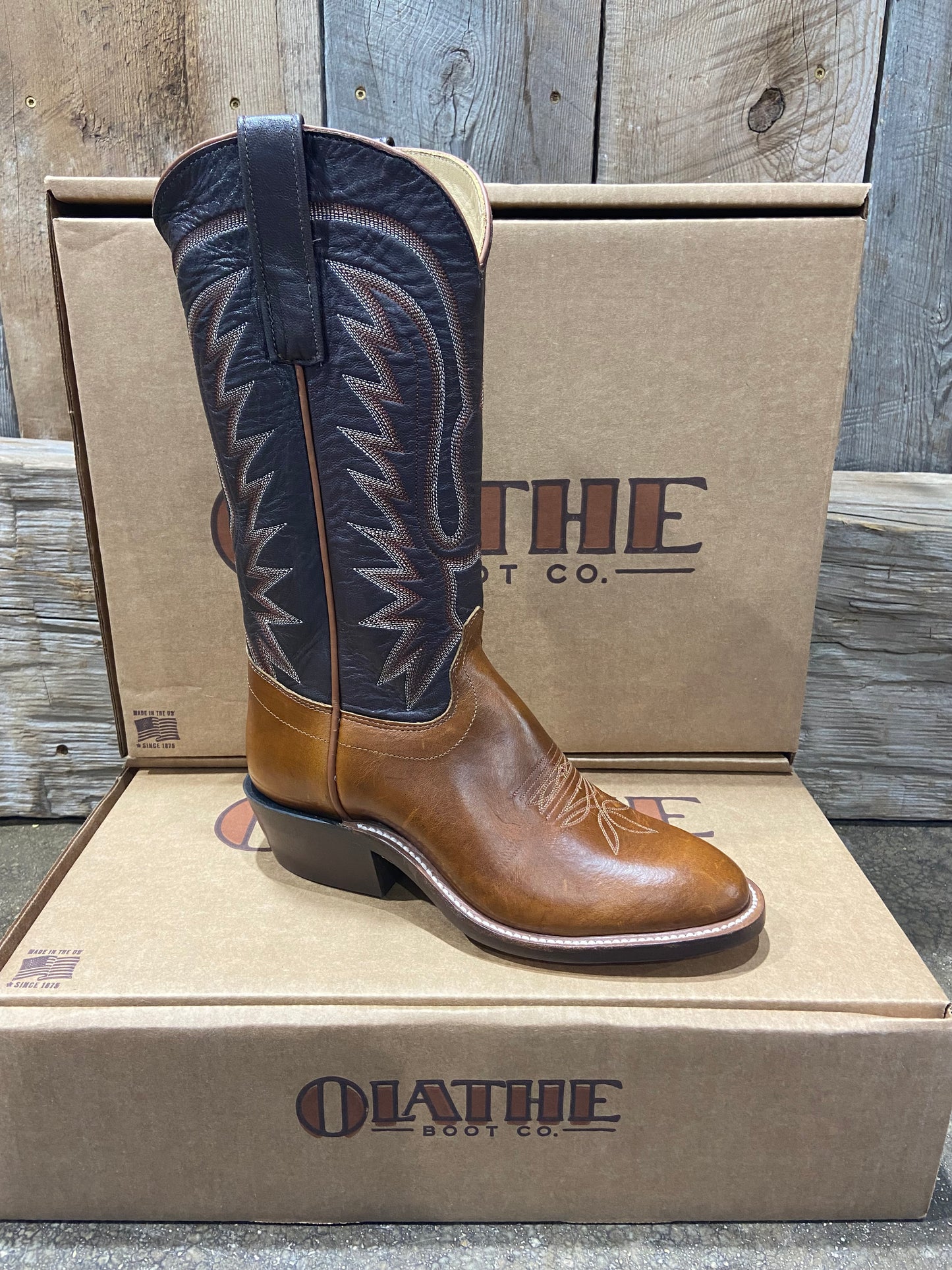 OLATHE TAN HORSEBUTT MENS BOOTS