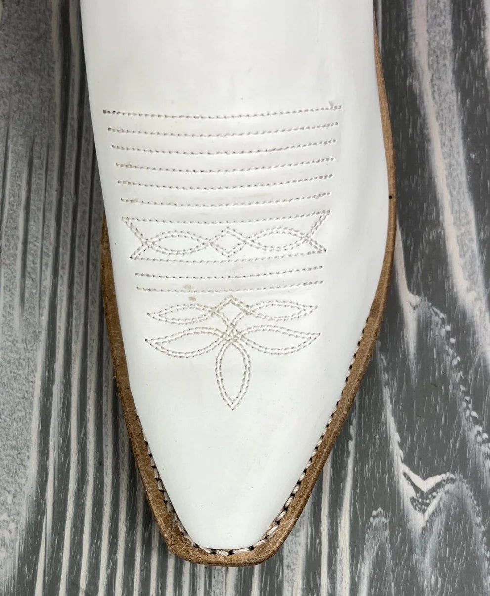 Women's Old West Tall All White Snip Toe Western Boot