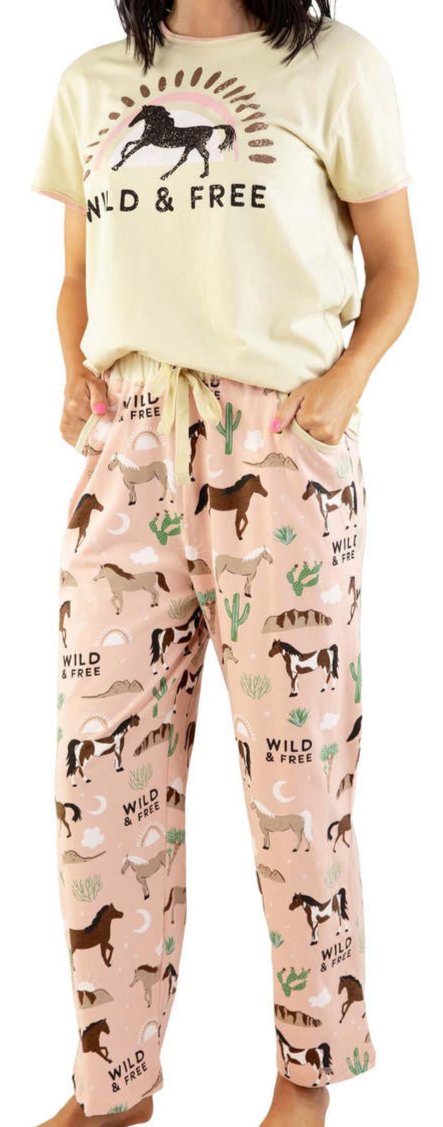 WOMEN'S WILD & FREE HORSE PAJAMA SET