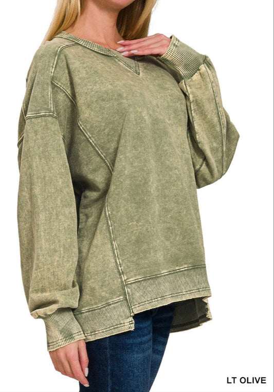 FRENCH TERRY ACID WASH PULLOVER in LT OLIVE