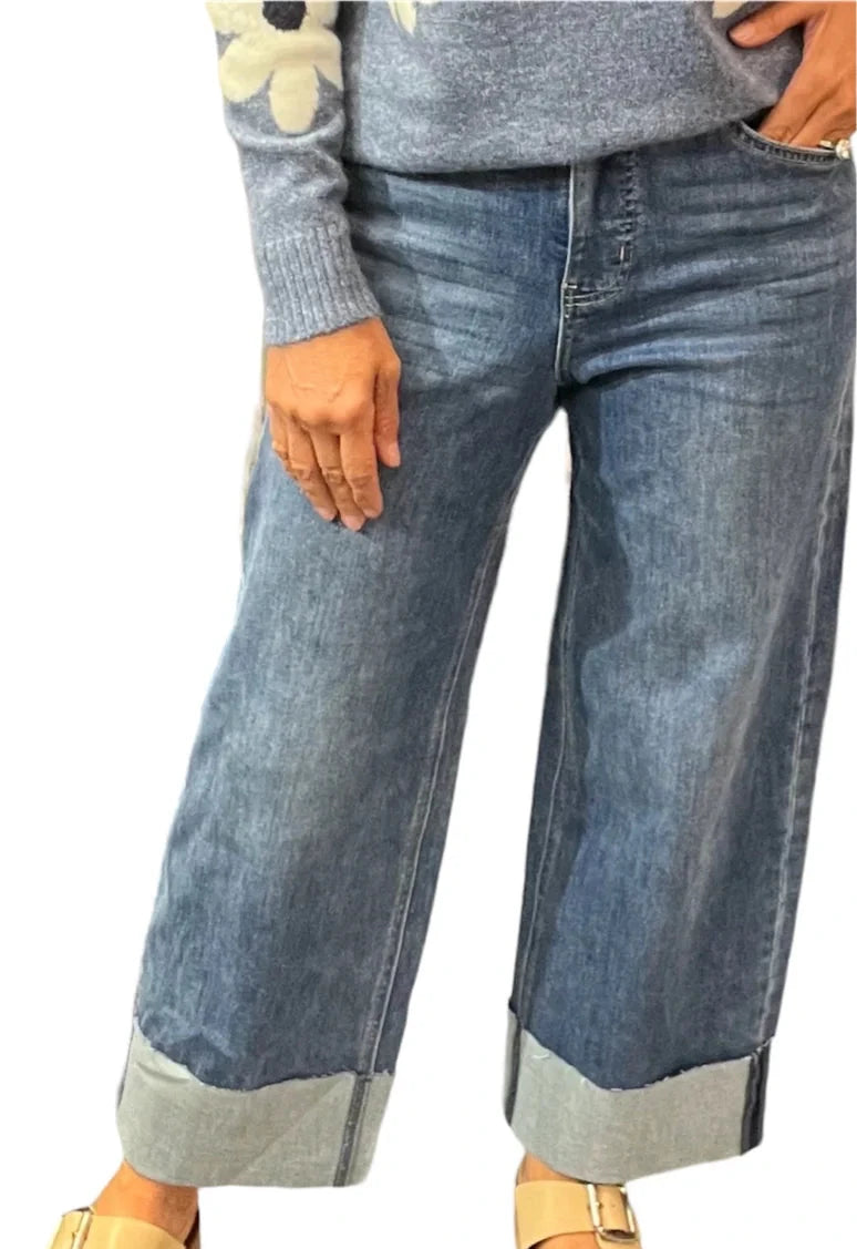 LADIES HIGH RISE RAW CUFF JEANS - MEDIUM WASH