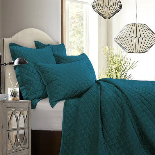 VELVET DIAMOND QUILT in TEAL, KING