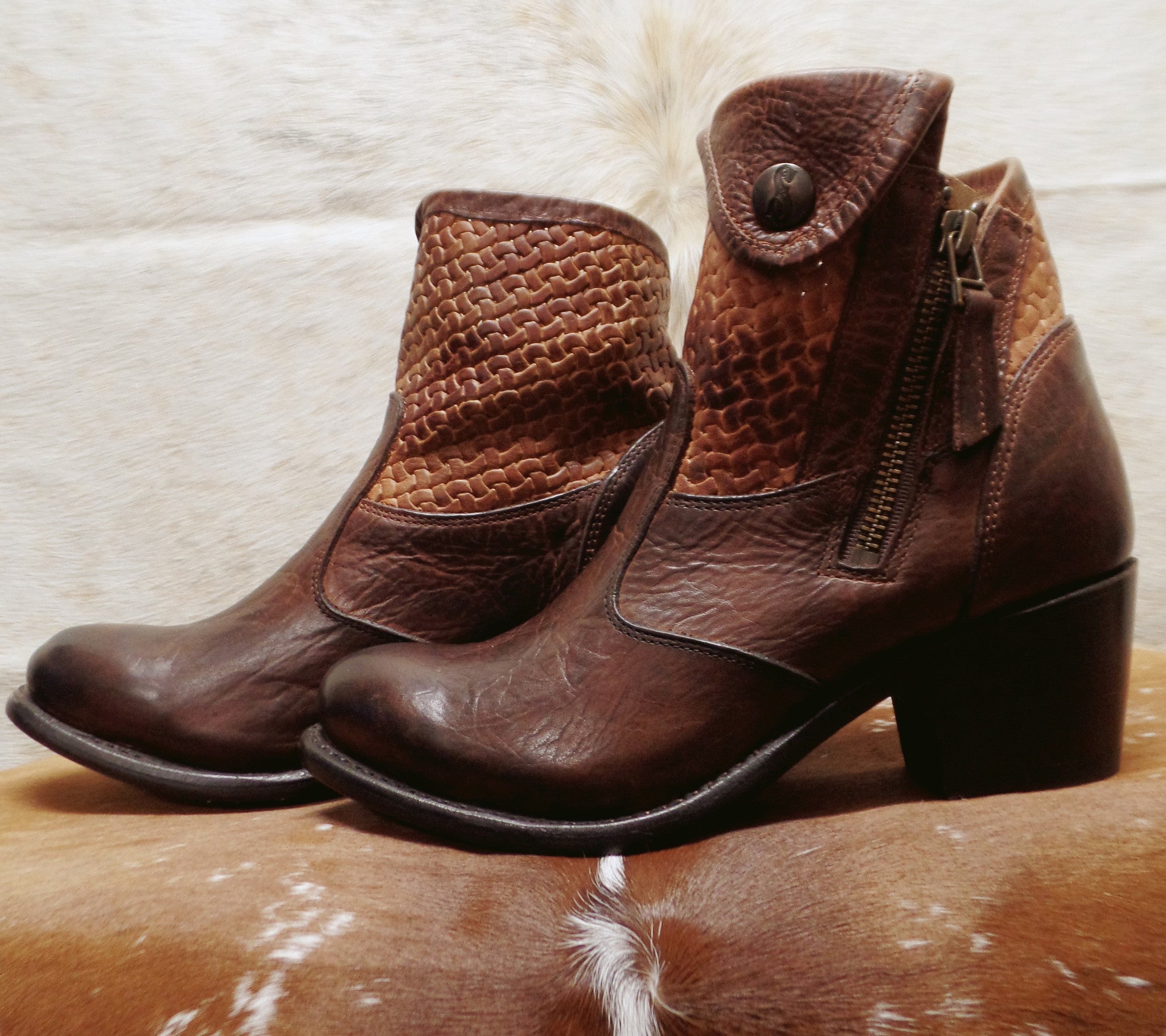 Isubella boots hotsell